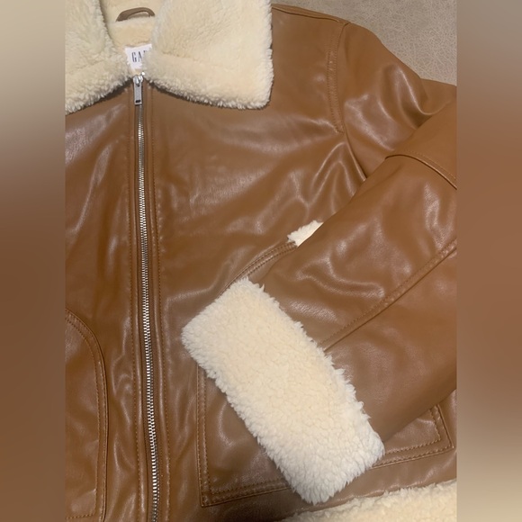 GAP Women’s Henna Brown Vegan Leather Sherpa Bomber Jacket NEW Size Large - Picture 7 of 11
